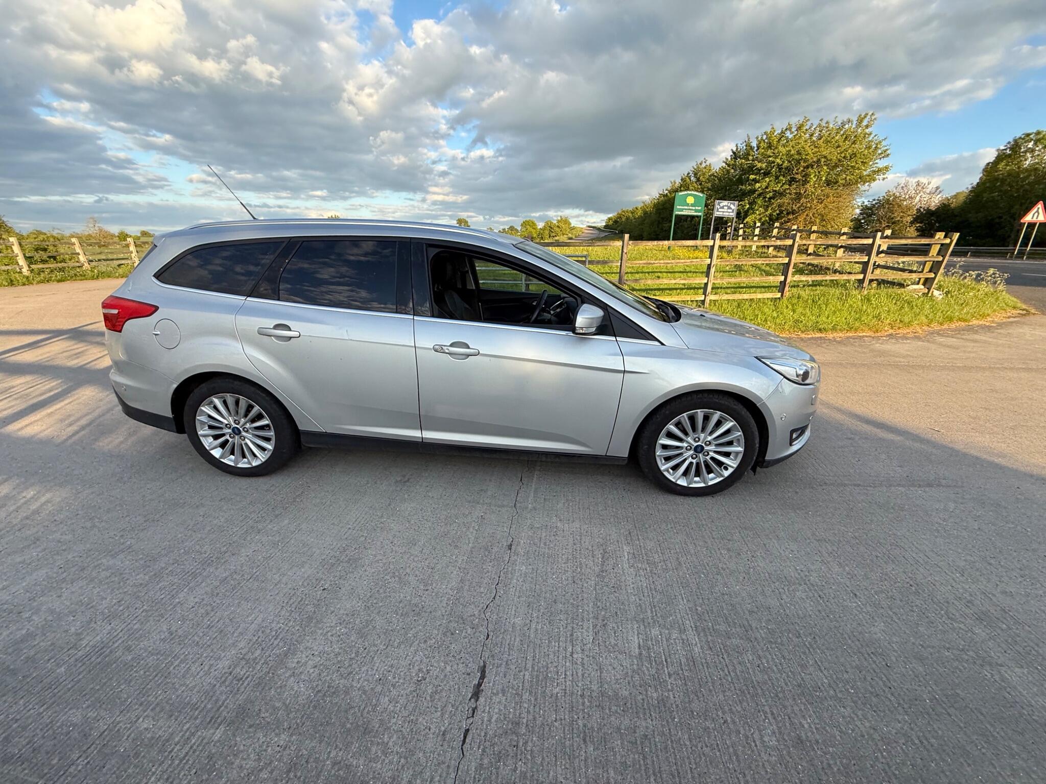 Ford Focus 1.5T EcoBoost Titanium X Euro 6 (s/s) 5dr — photo 91 of 126